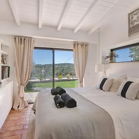 Casa Tres Limoes